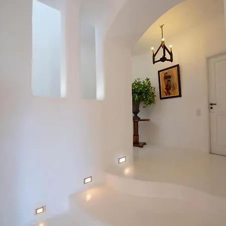 Mykonos Teatro And Aparthotel Plintri