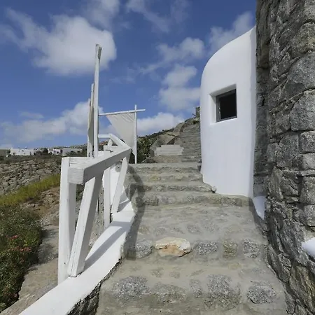 Mykonos Teatro And Plintri